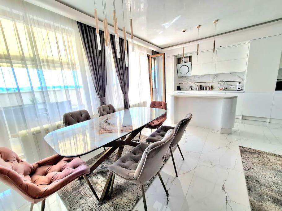 וארנה Spacious Prestige Penthouse מראה חיצוני תמונה