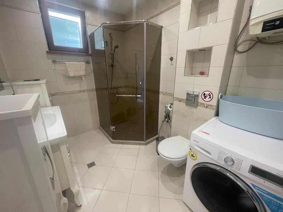 וארנה Spacious Prestige Penthouse מראה חיצוני תמונה