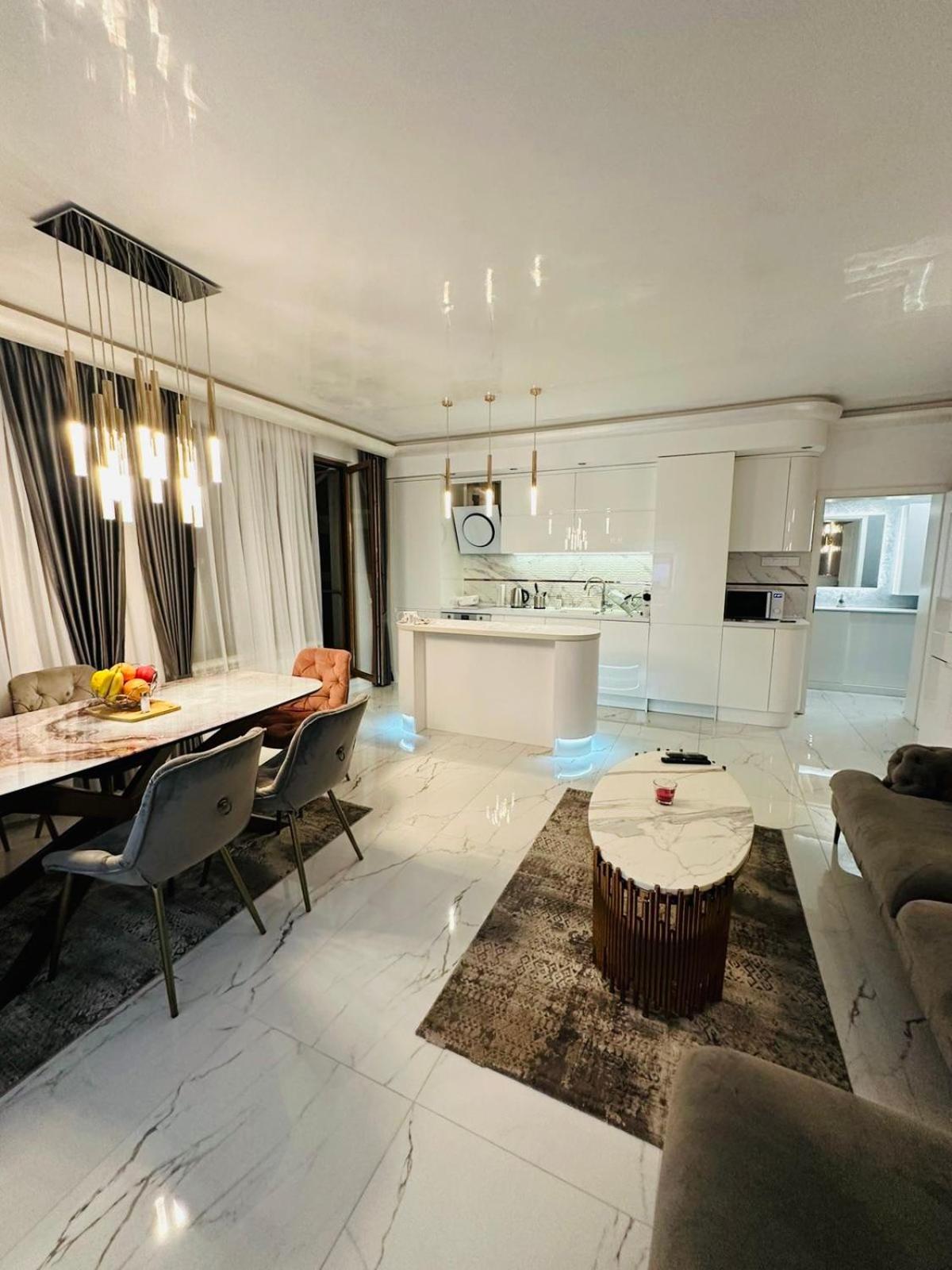 וארנה Spacious Prestige Penthouse מראה חיצוני תמונה